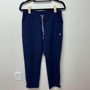 Figs Women's Navy mid rise Straight Leg scrub pants navy blue